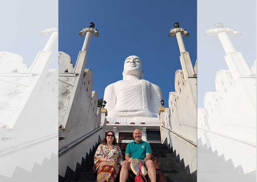 Laka Tours