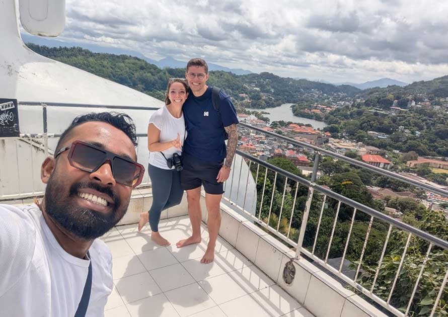 Laka Tours