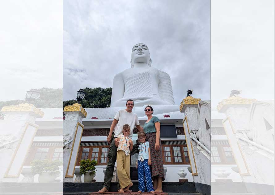 Laka Tours